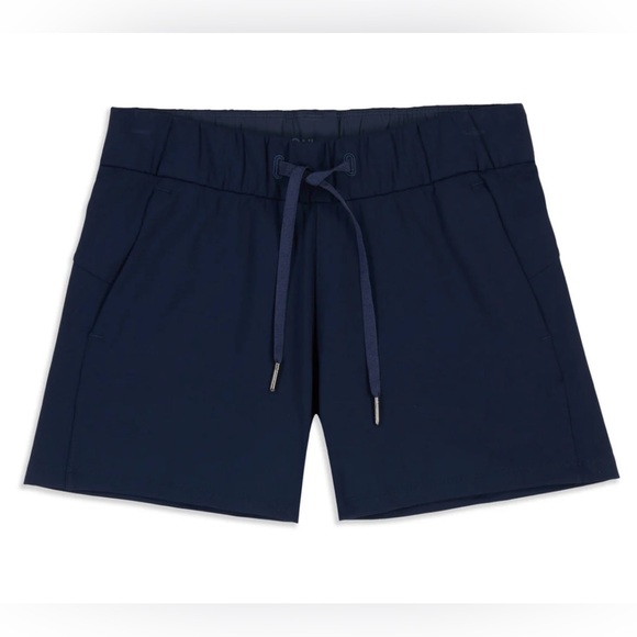 Women's Lululemon On The Fly Short Size 12 - Picture 2 of 14